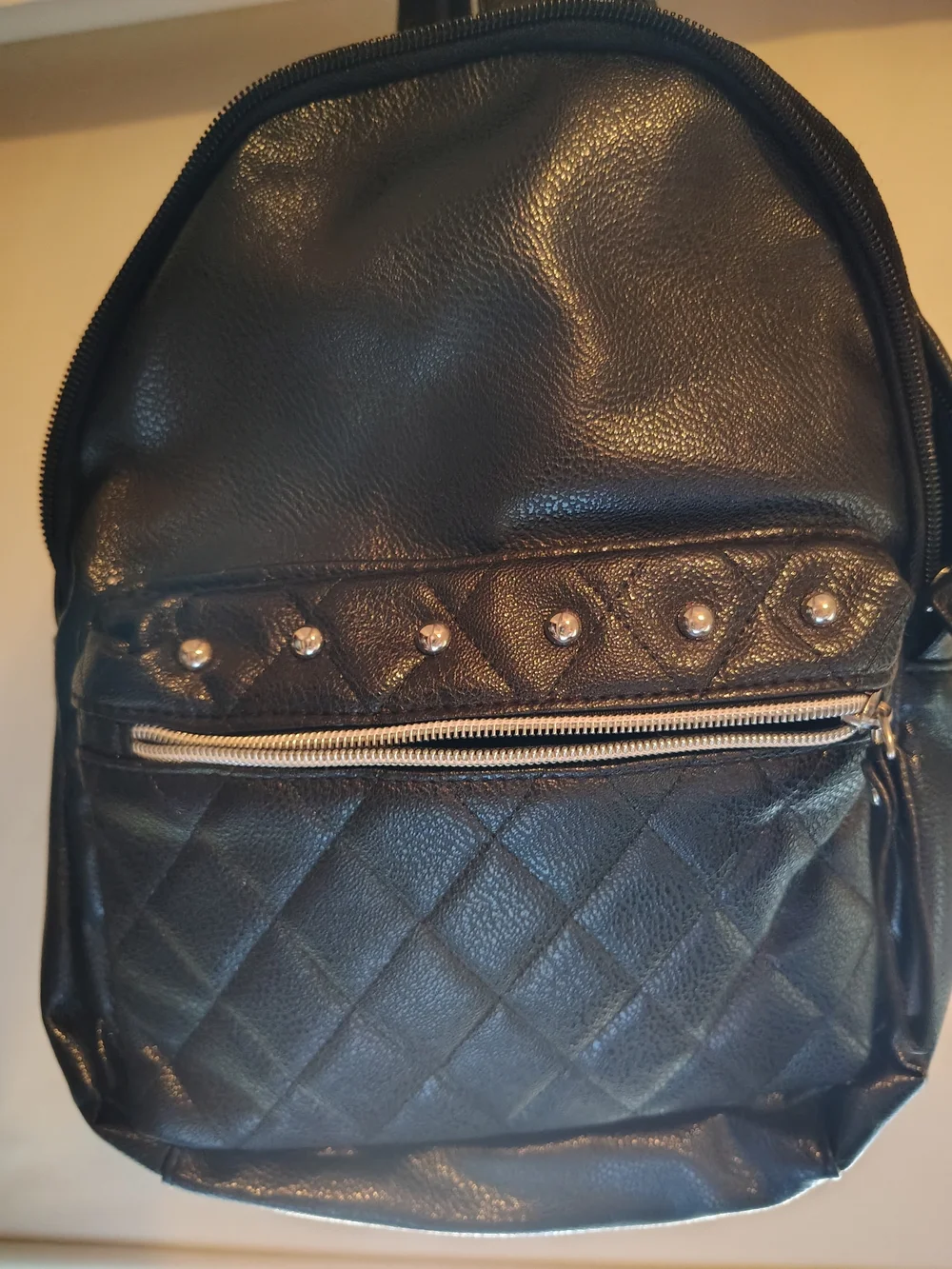 N/A stylish black